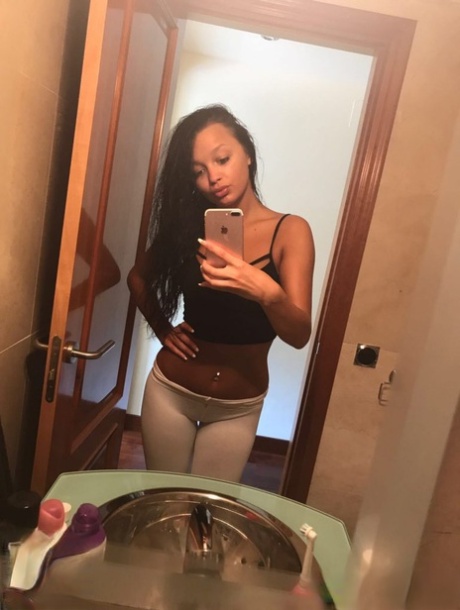 Kavakli Otel Servisi Escort Alina ile VIP Buluşma